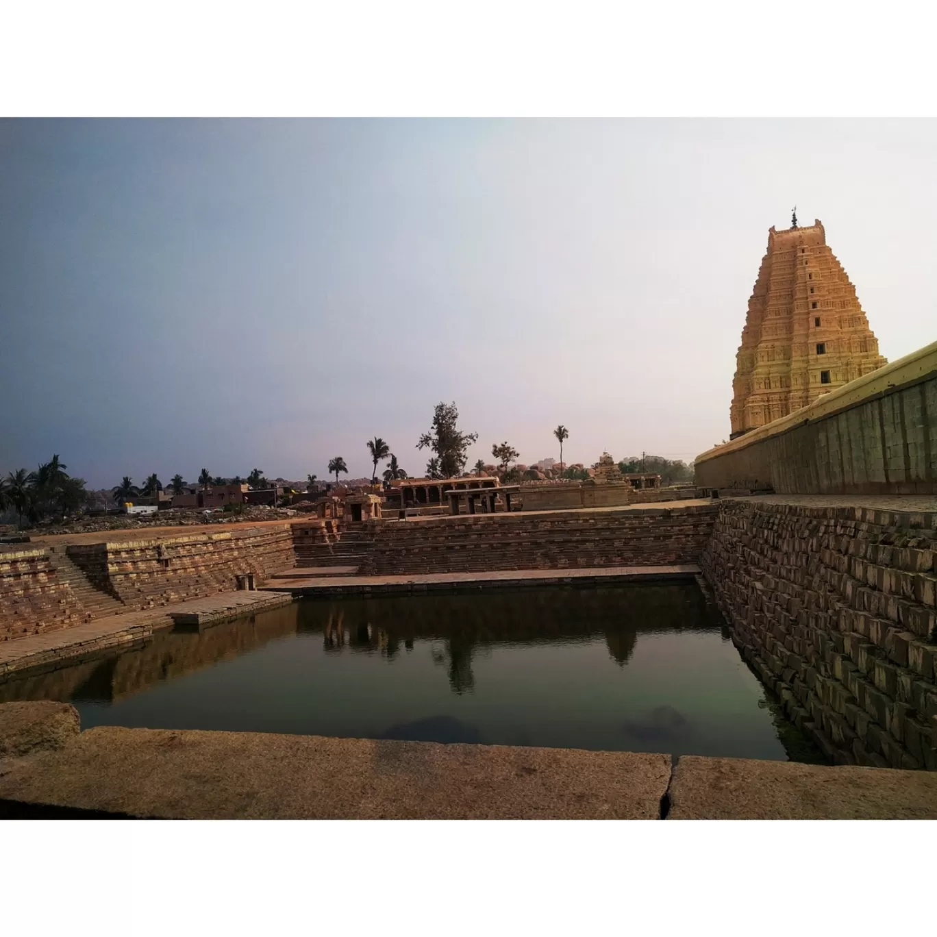 Photo of Virupaksha Temple East Gopura By Sinchita Sinha