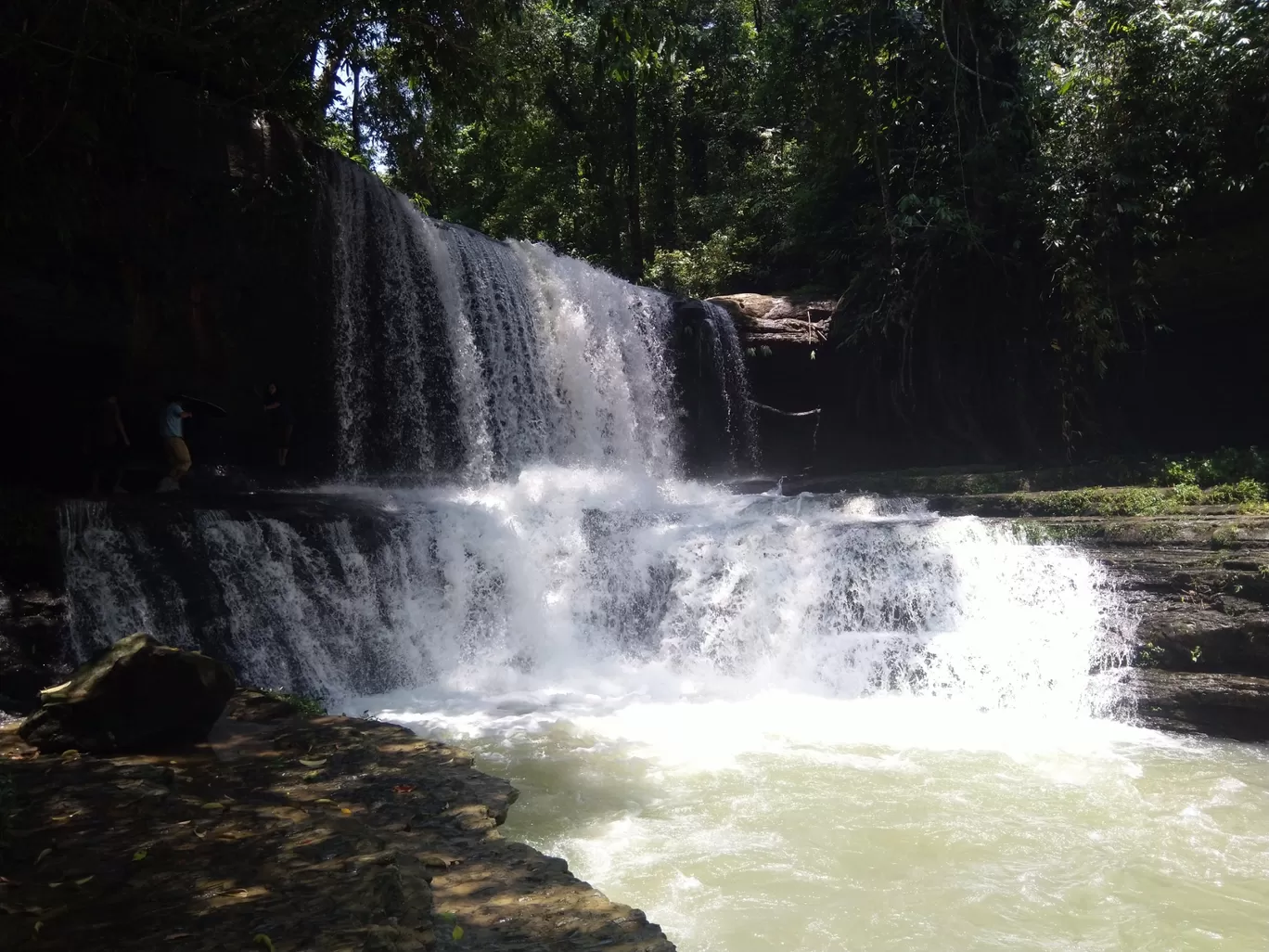 Photo of Tuirihiau falls By Wan Pyrbot