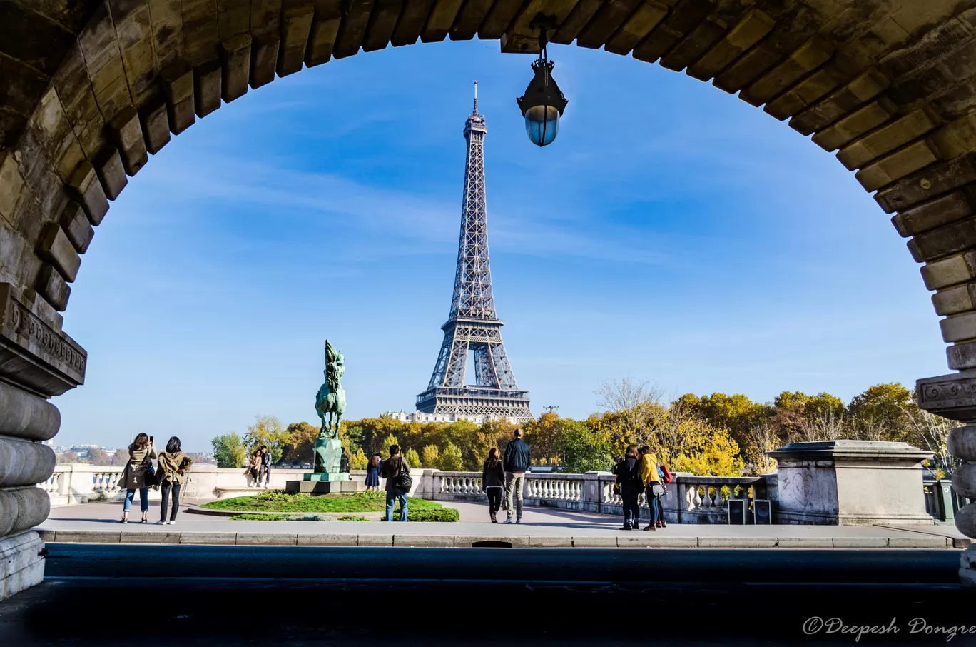 Photo of Paris By Deepesh Dongre