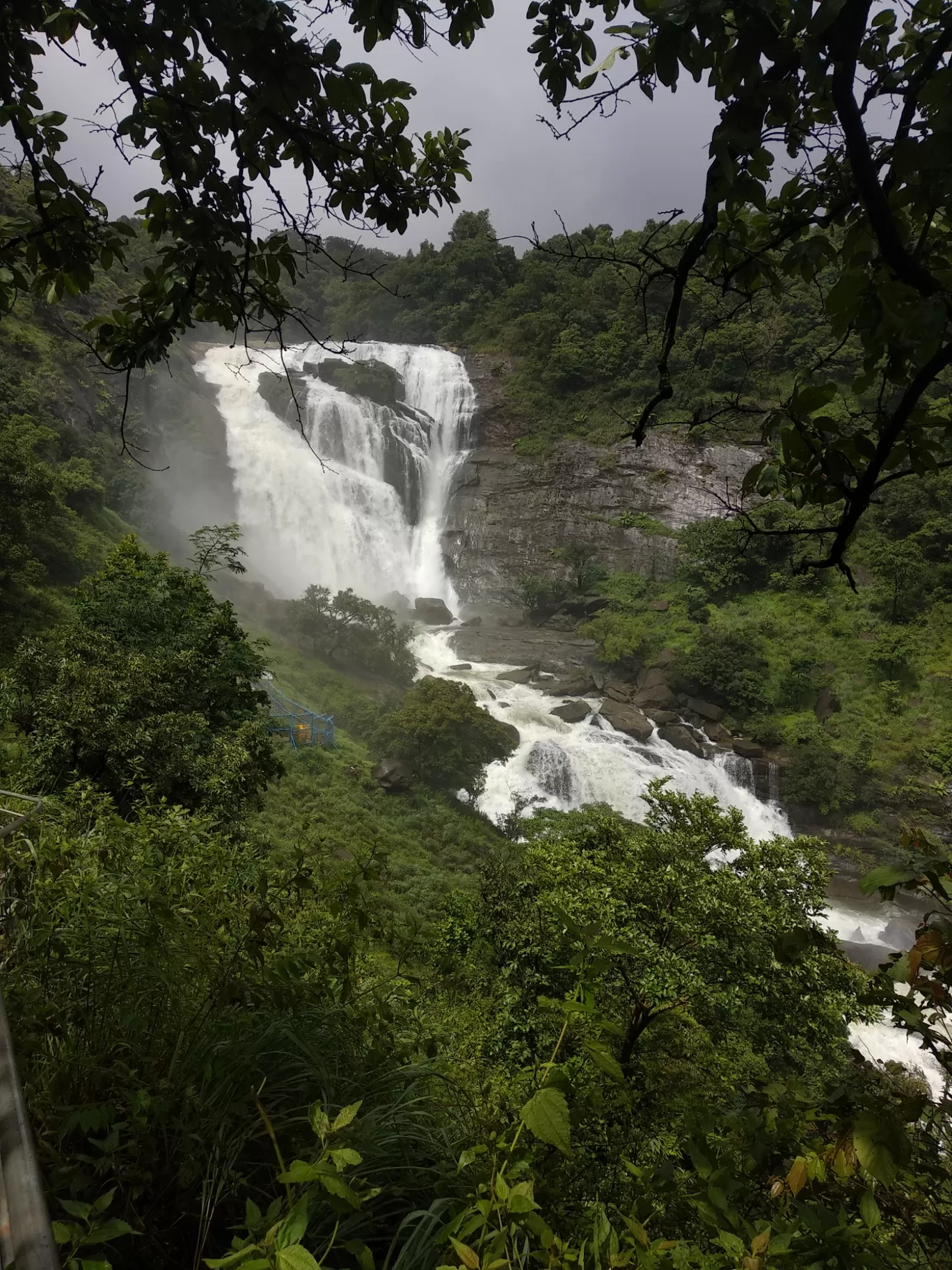 Photo of Mallalli Waterfalls By prajwal r suvarna