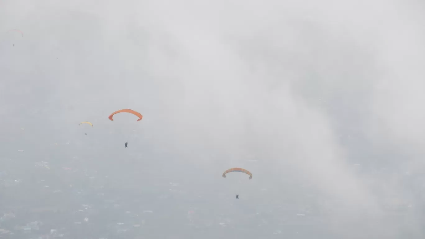 Photo of Bir Billing Paragliding By Varun Singh