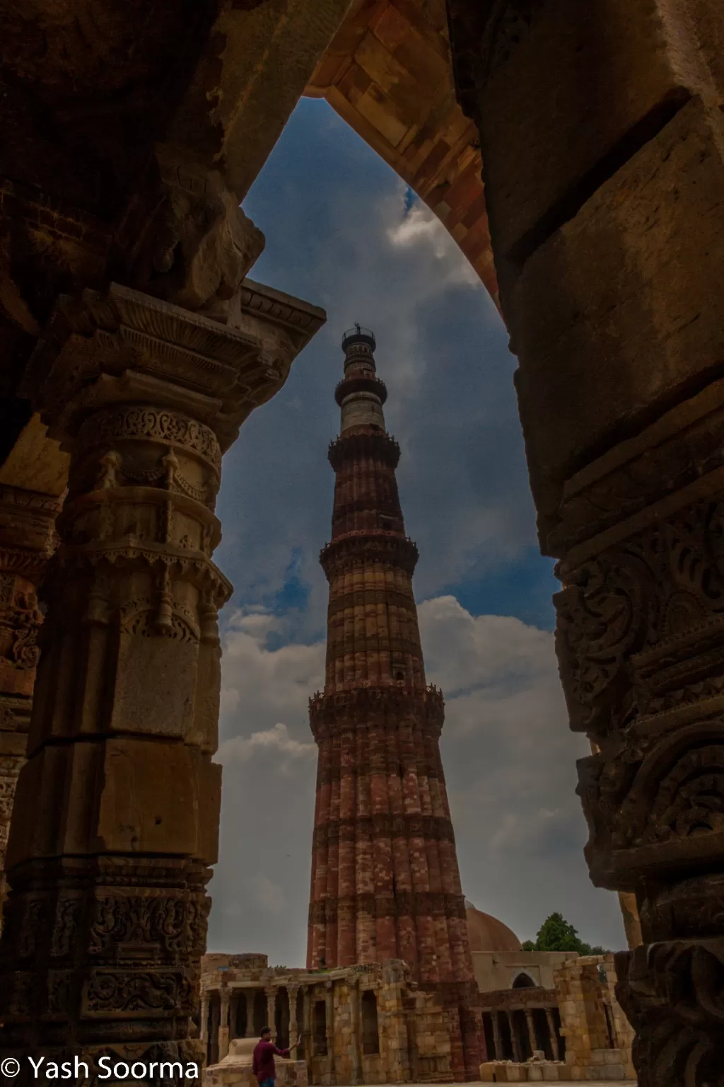 Photo of Qutub Minar Complex By Yash Soorma