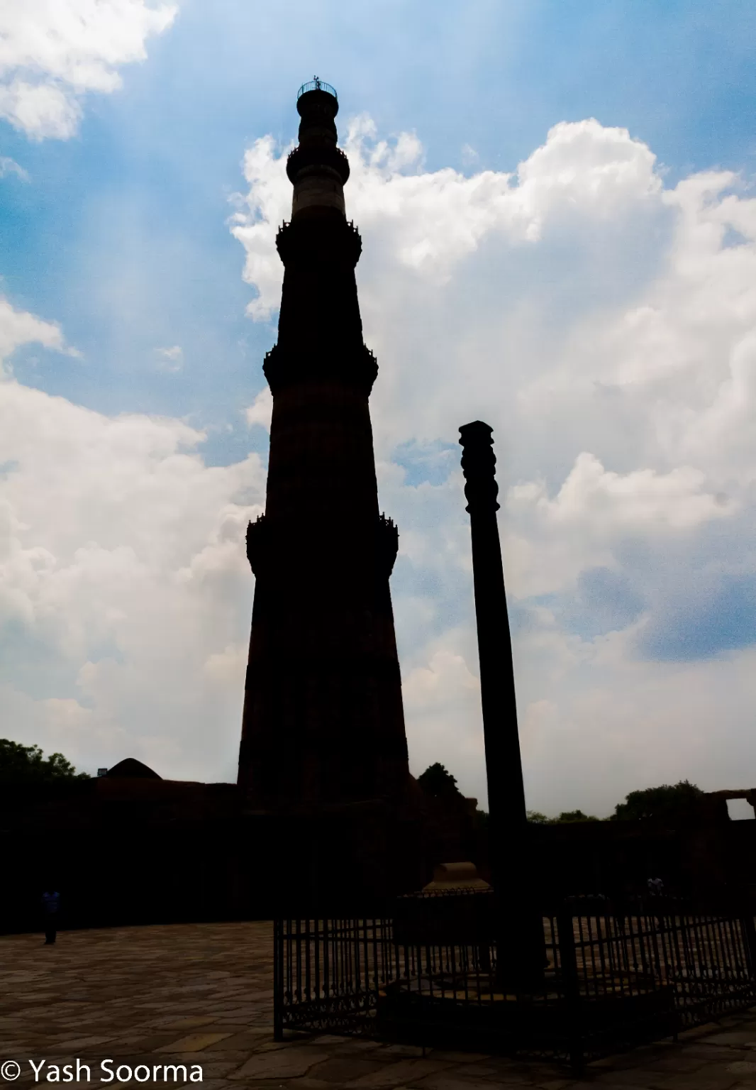 Photo of Qutub Minar Complex By Yash Soorma