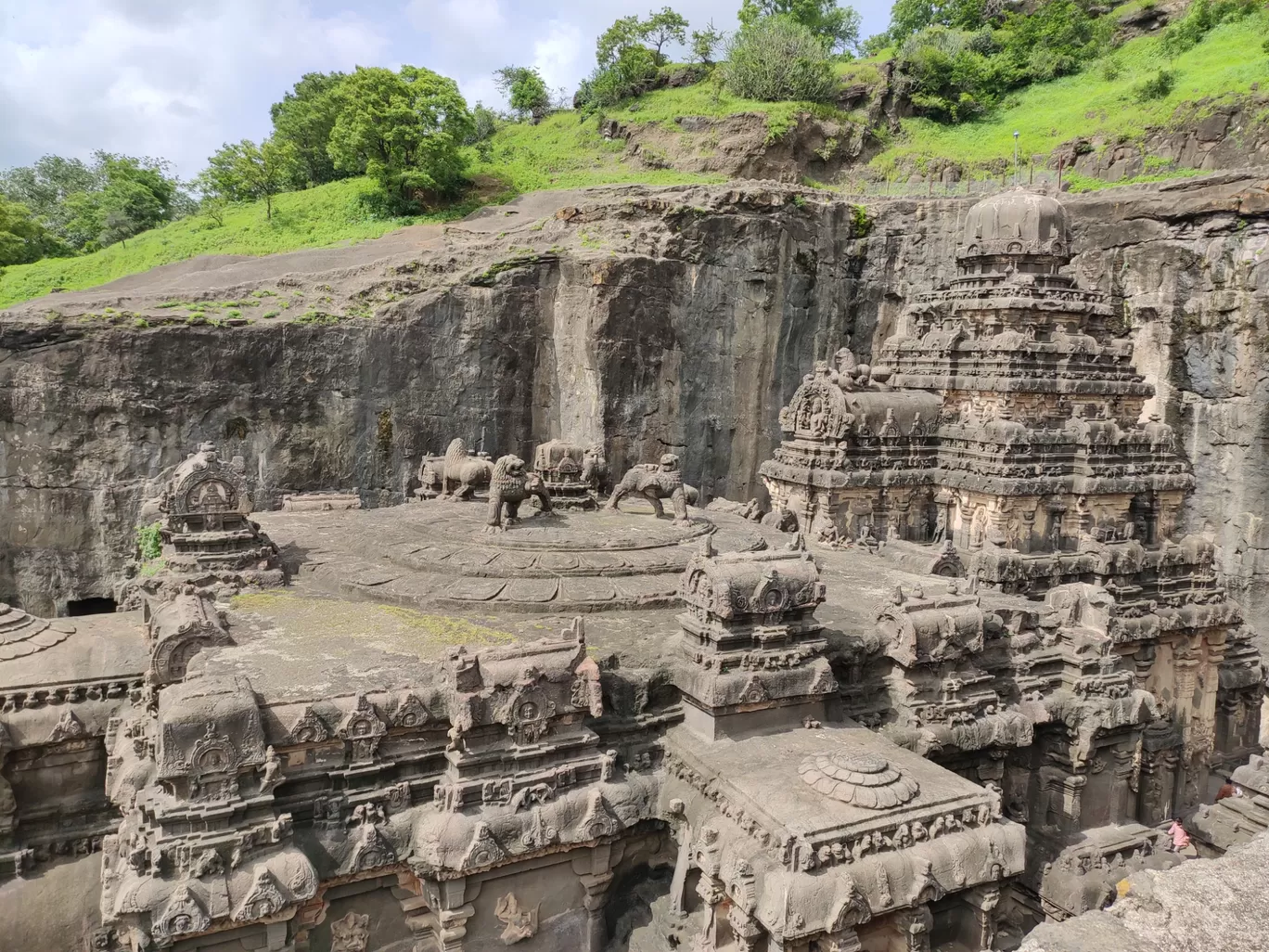 Photo of Ellora Cave Road By yash pawar
