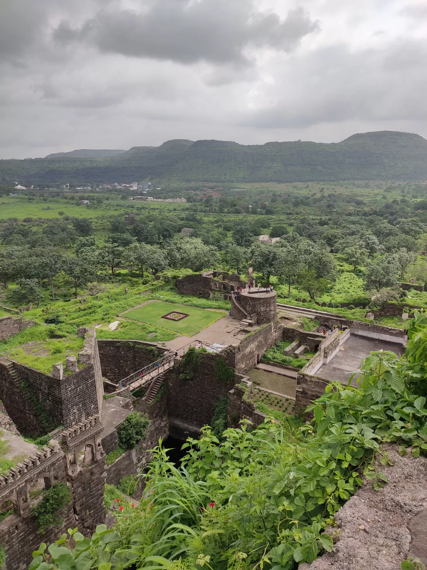 Photo of Daulatabad Fort By yash pawar