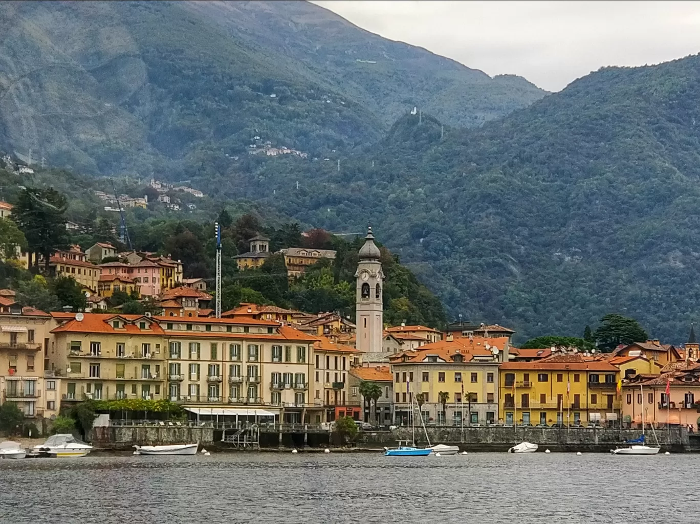 Photo of Lake Como By Wanderlust_Dr