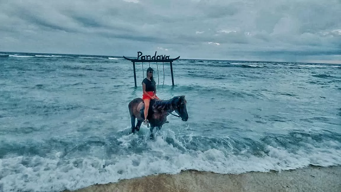 Photo of Gili Trawangan By Charmi Patel