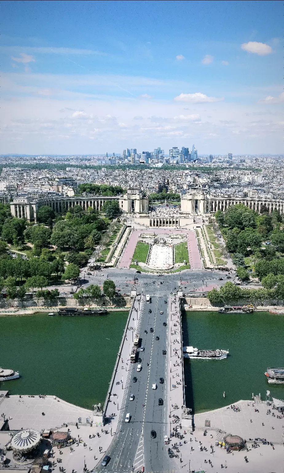 Photo of Paris By Charmi Patel