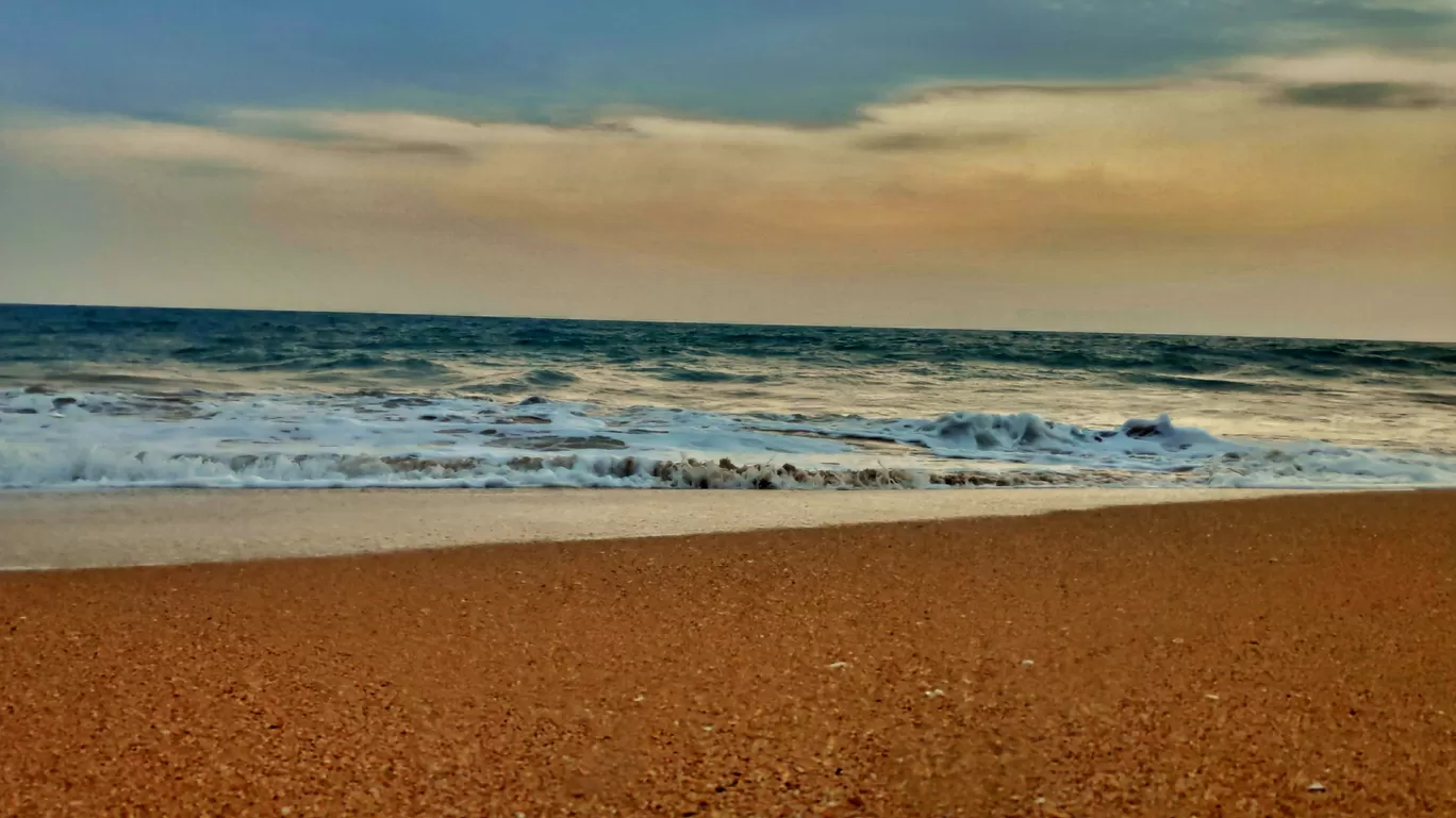 Photo of Bentota Beach By Amita Kota