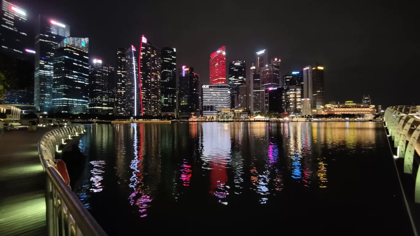 Photo of Singapore By Antara Banerjee