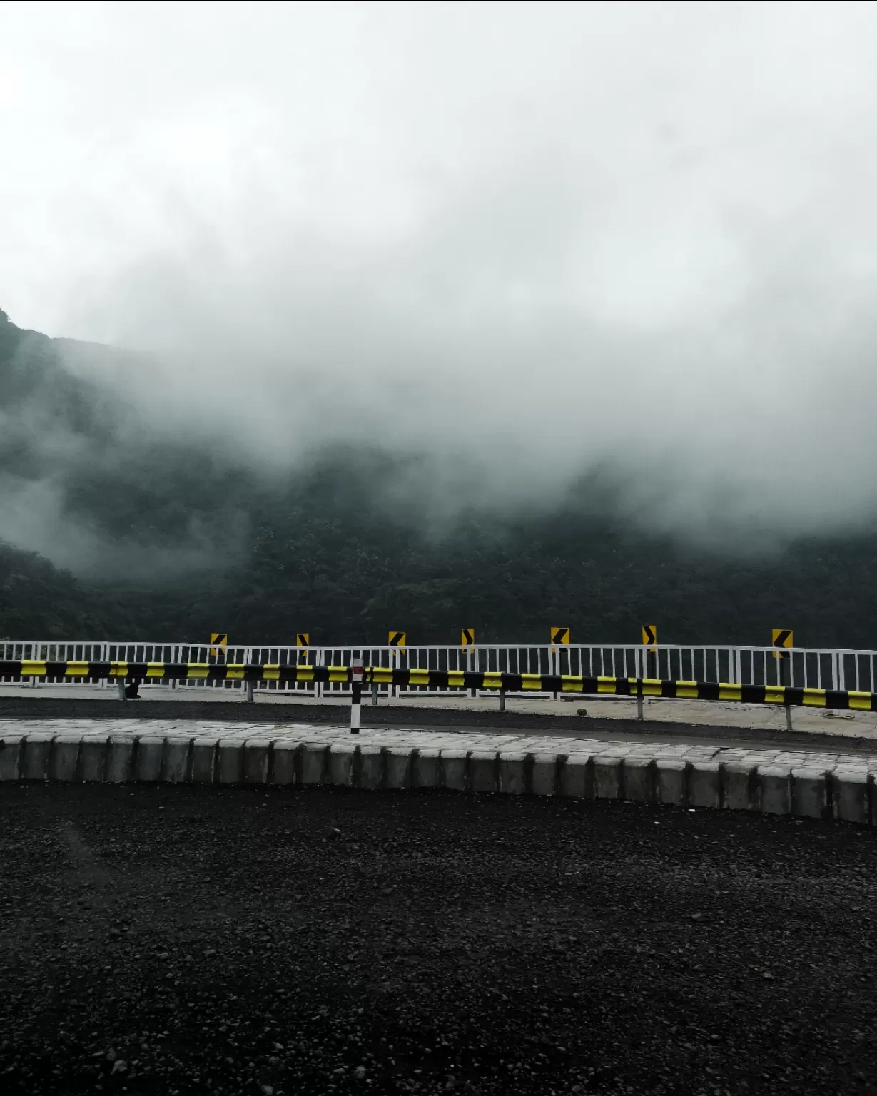 Photo of Pavagadh Hills By Frenil 
