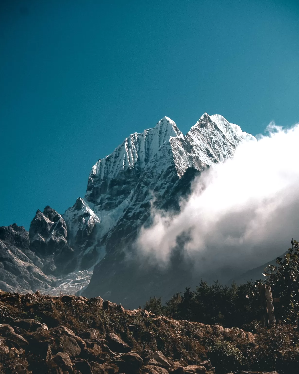 Photo of Everest Base Camp Trekking Route By Tanmaya Varshney 