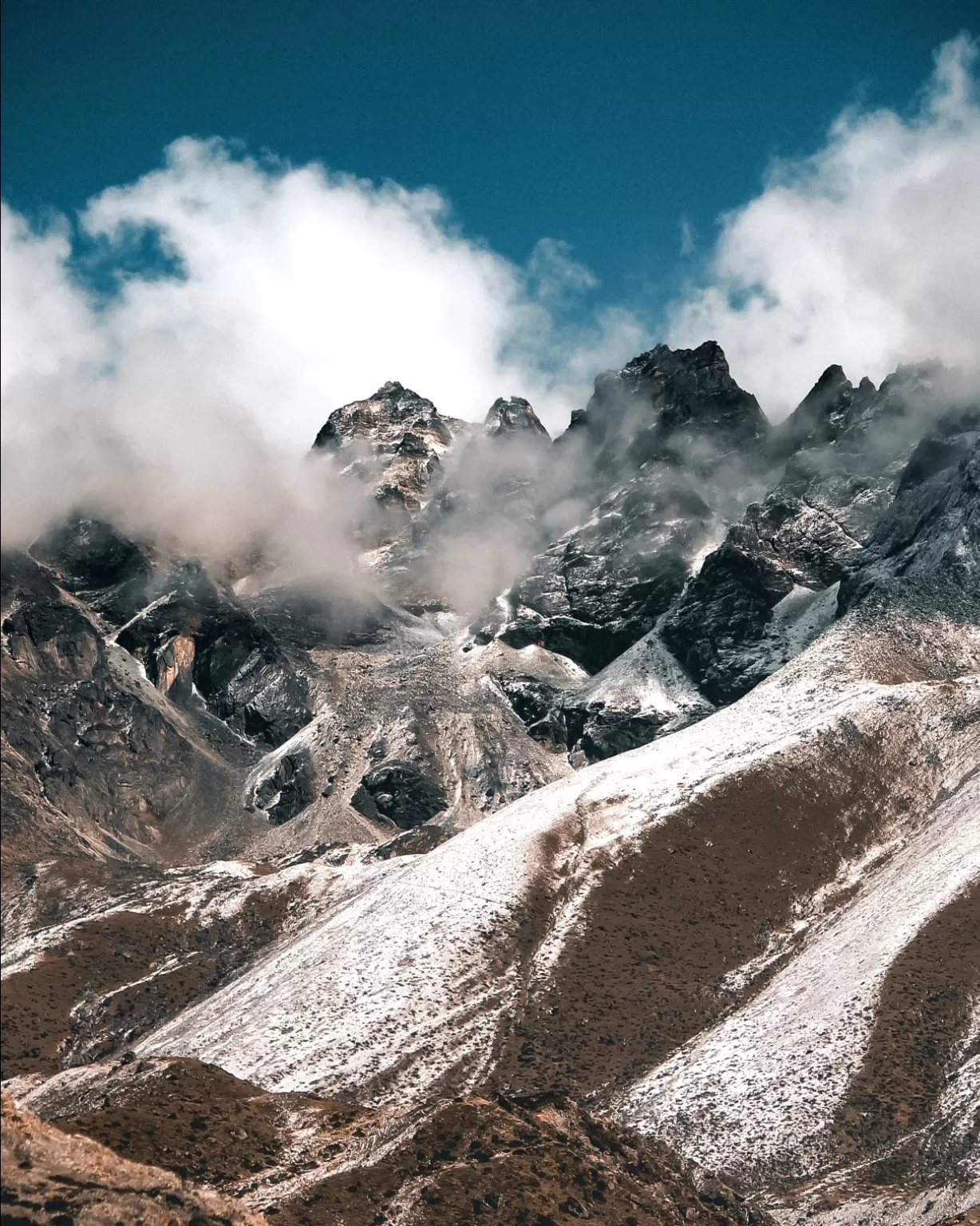 Photo of Everest Base Camp Trekking Route By Tanmaya Varshney 