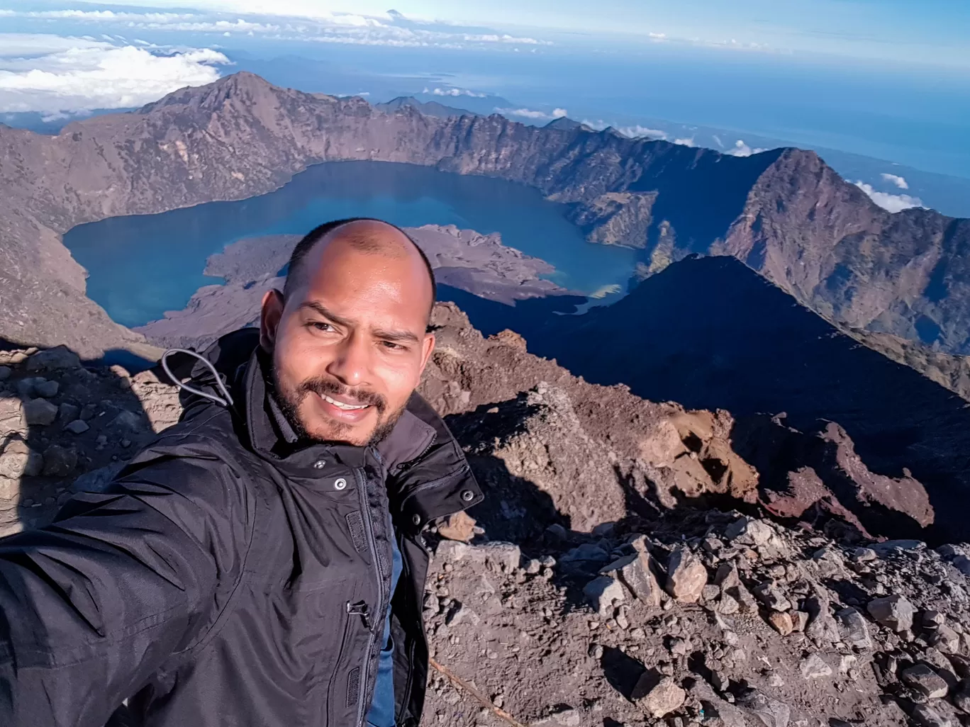 Photo of Mount Rinjani By Mahim Mehta