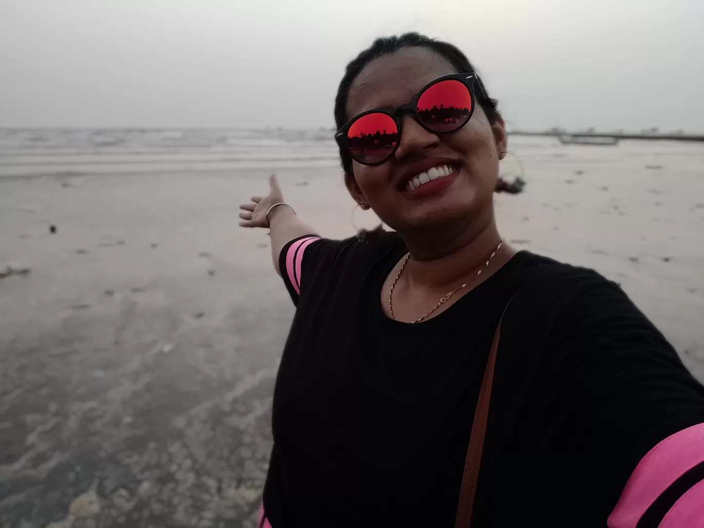 Photo of Gorai Beach By akanksha sail