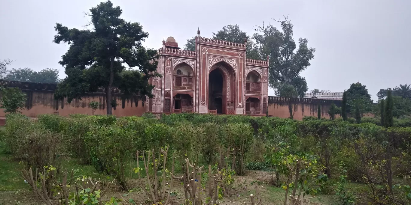 Photo of Itmad-ud-Daula By Tushar Kanti Paul