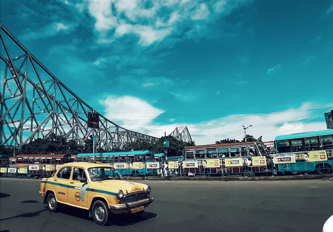 Photo of Howrah Bridge By Rohit