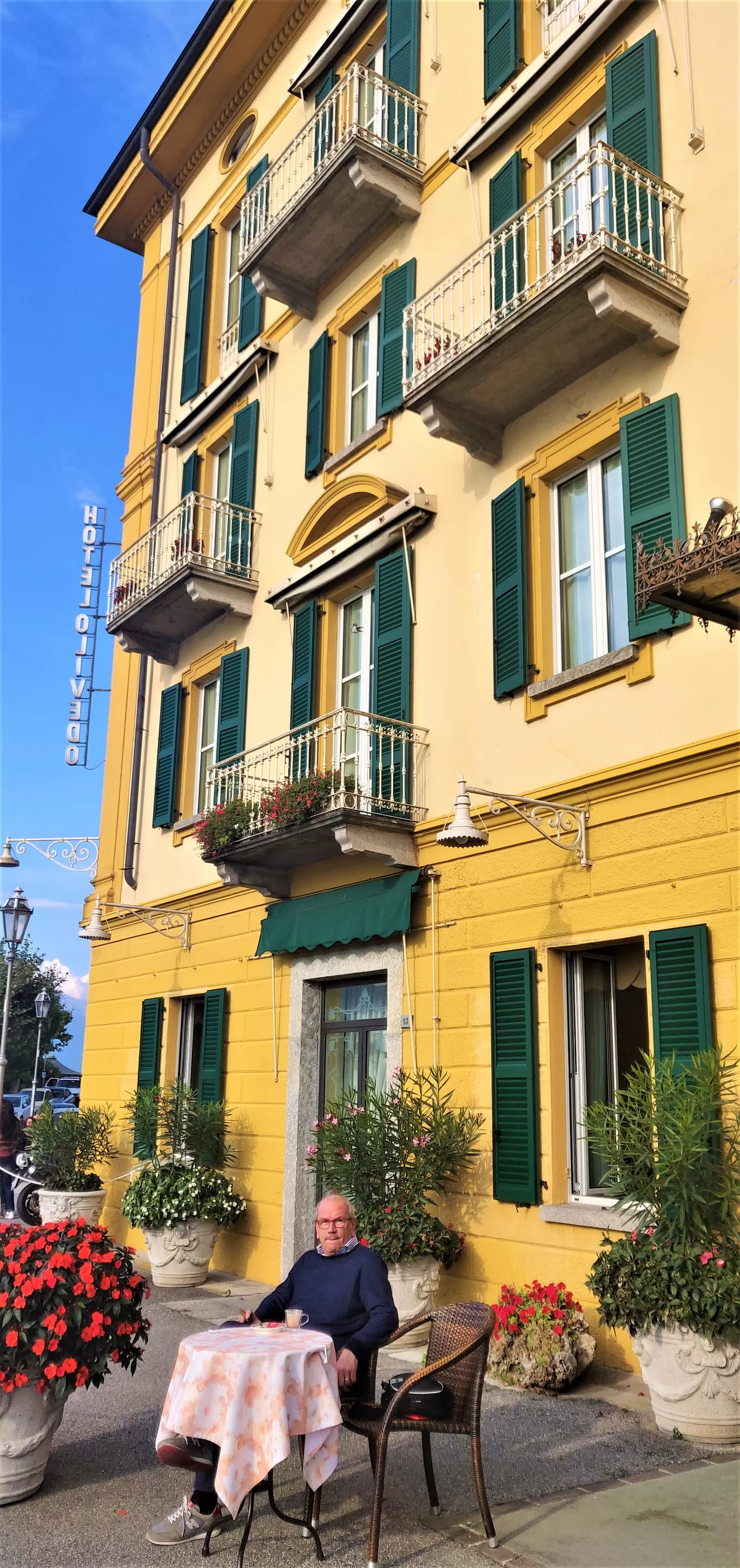 Photo of Lake Como By Morvi Chaturvedi