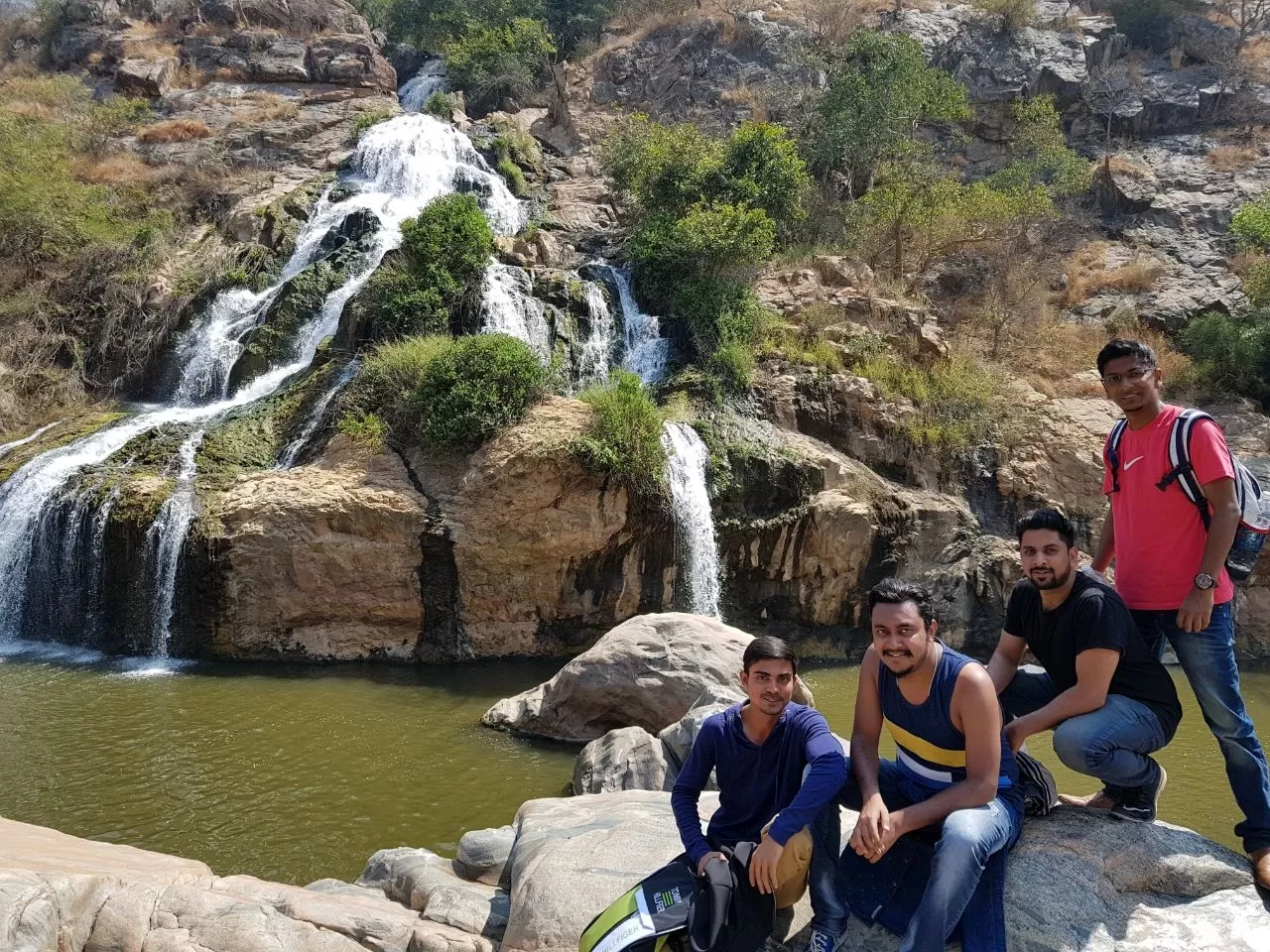 Photo of Chunchi Waterfalls By Priyangshu Chakrabarty