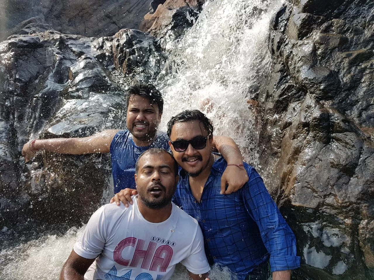 Photo of Hogenakkal Waterfalls By Priyangshu Chakrabarty