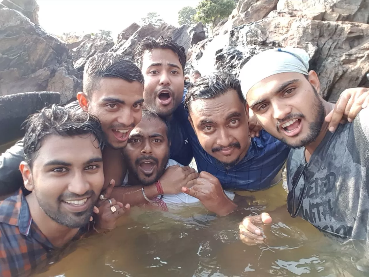 Photo of Hogenakkal Waterfalls By Priyangshu Chakrabarty