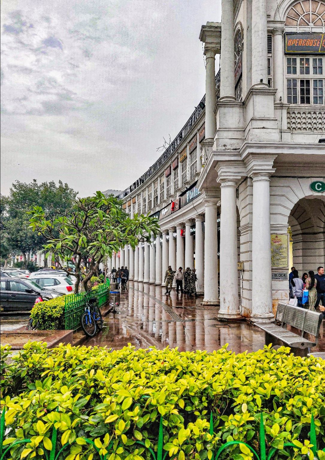 Photo of Connaught Place By Himanshi Gupta