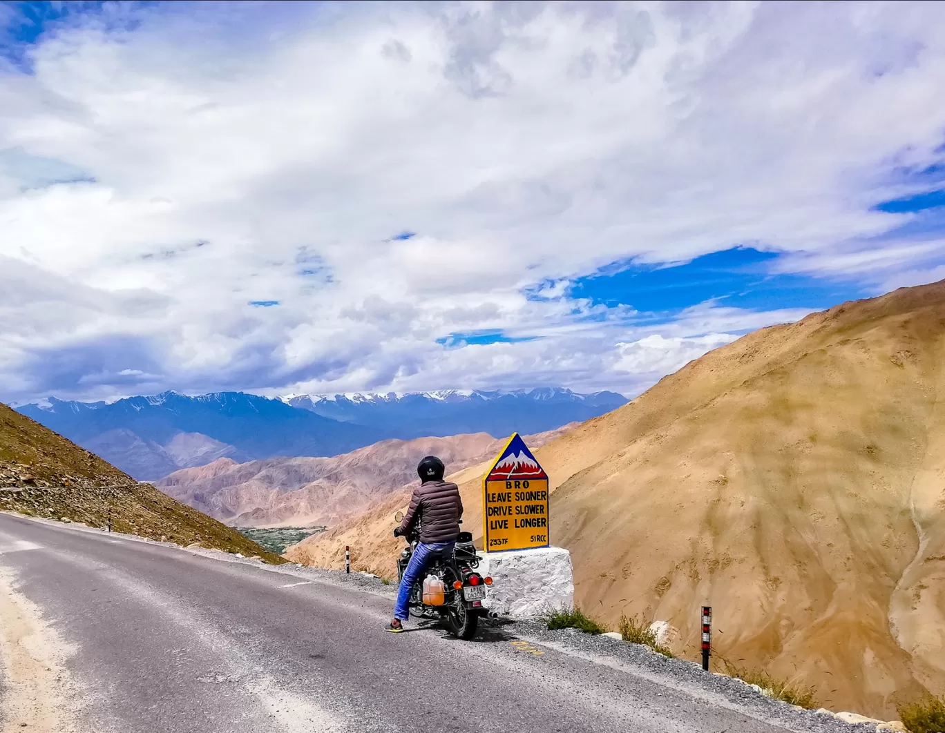 Photo of Leh By Avinash Chowdary