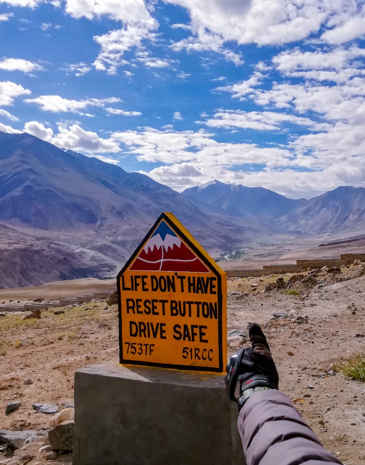 Photo of Leh By Avinash Chowdary