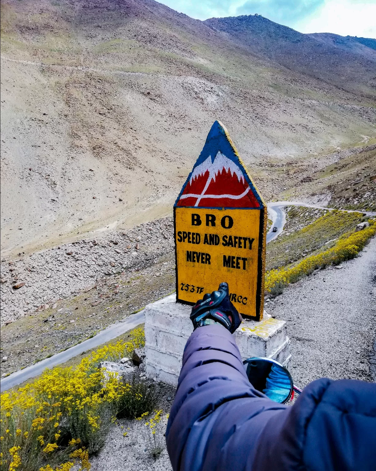 Photo of Leh By Avinash Chowdary