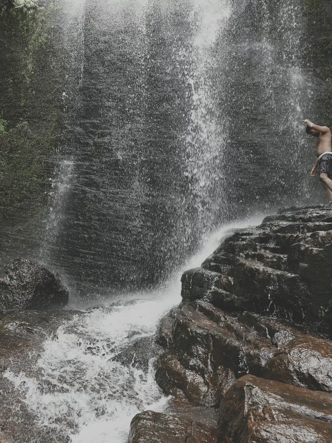 Photo of Paloor Kotta Waterfall By Shyam