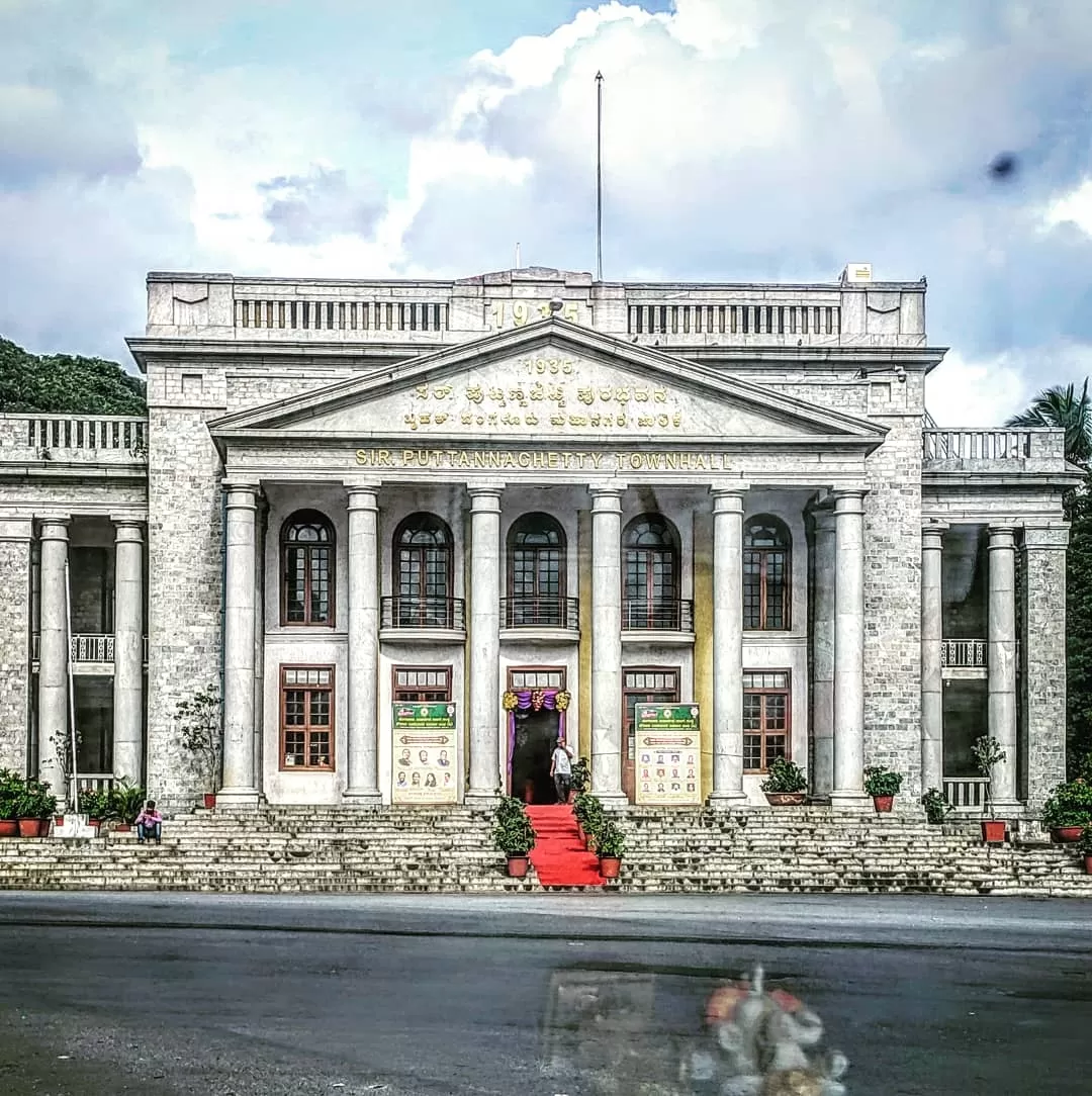 Photo of Sir Puttanna Chetty Town Hall By Vivek Shah