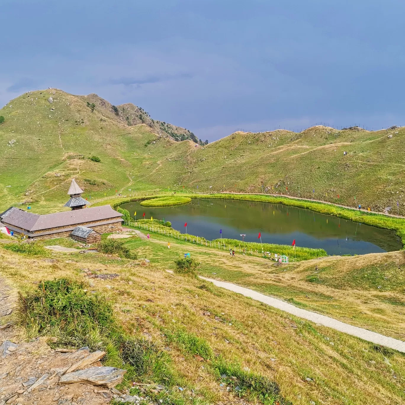 Photo of Prashar Lake : Weekend Getaway By Dishu Khanna