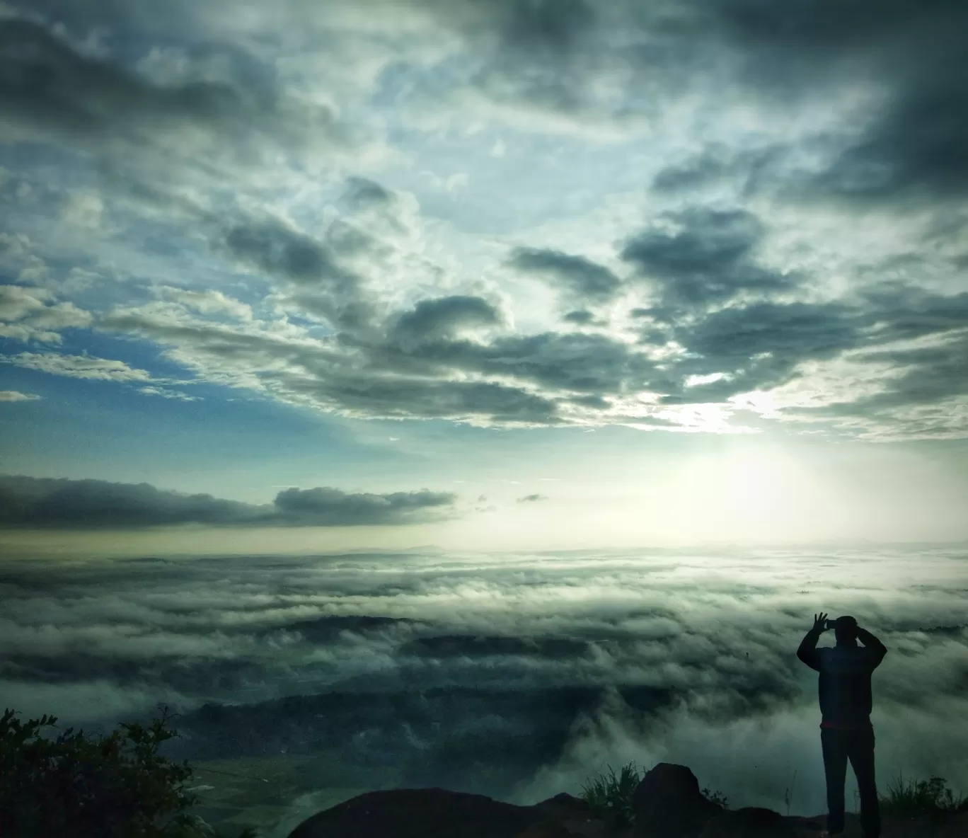 Photo of Kurumbalakotta View Point By Midhun Jayaraj