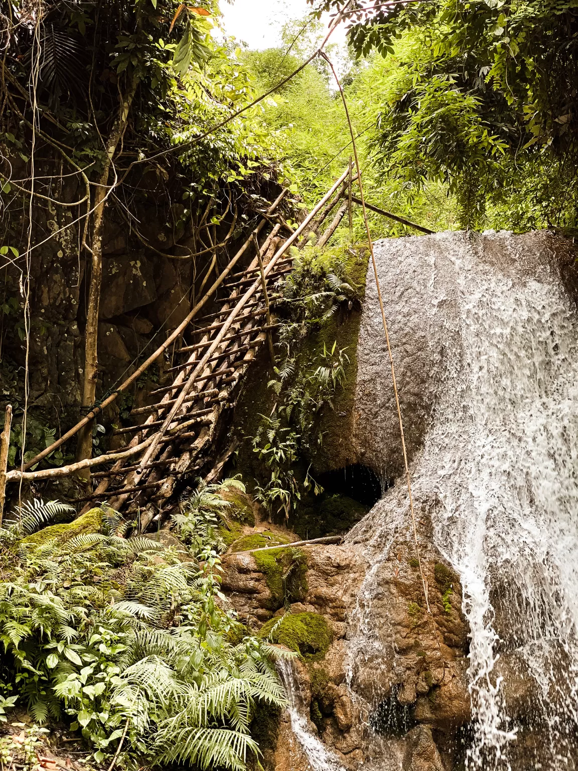 Photo of Laos By Victoria Rentrop