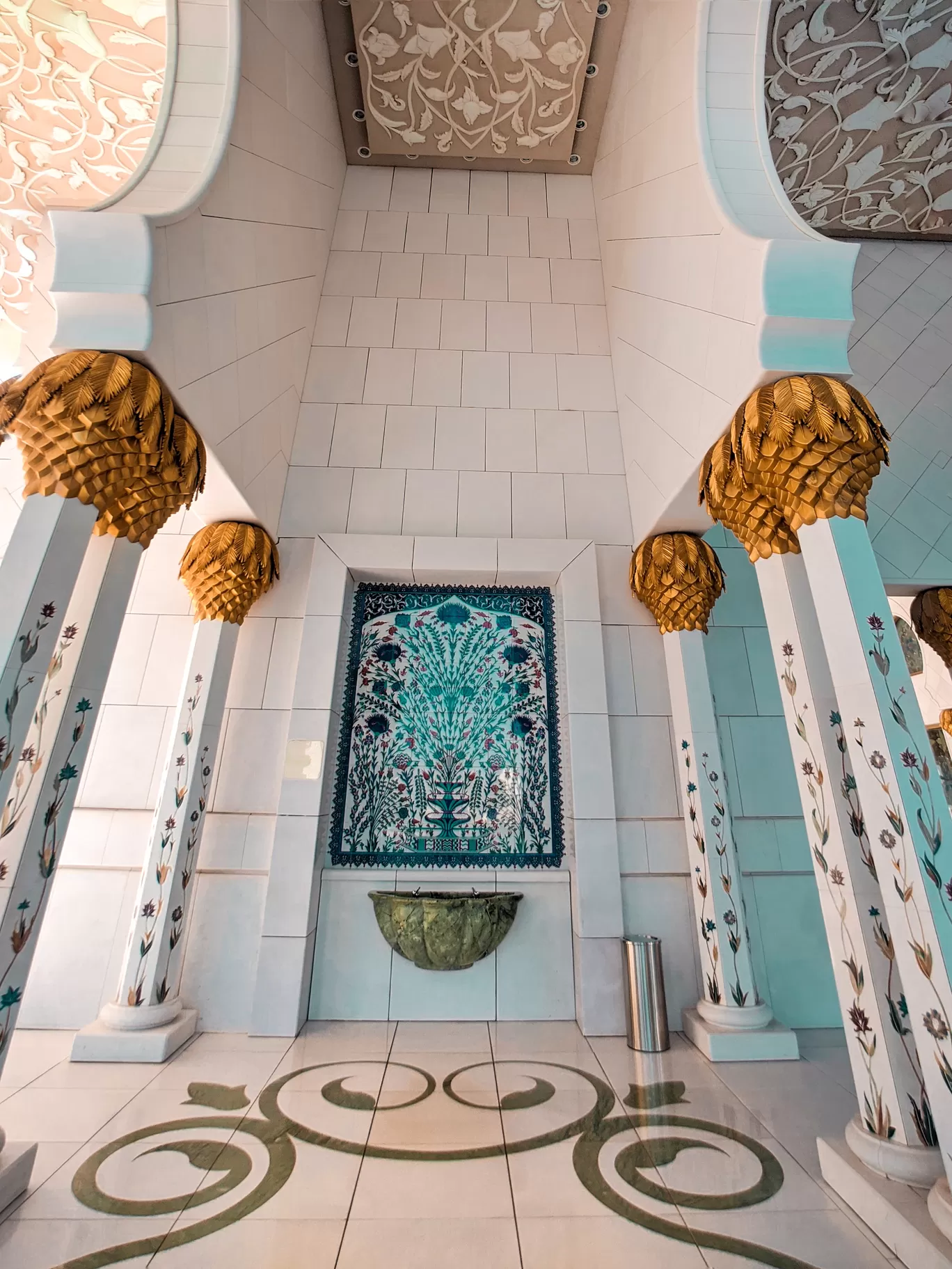Photo of Sheikh zayed mosque By That NomadCouple