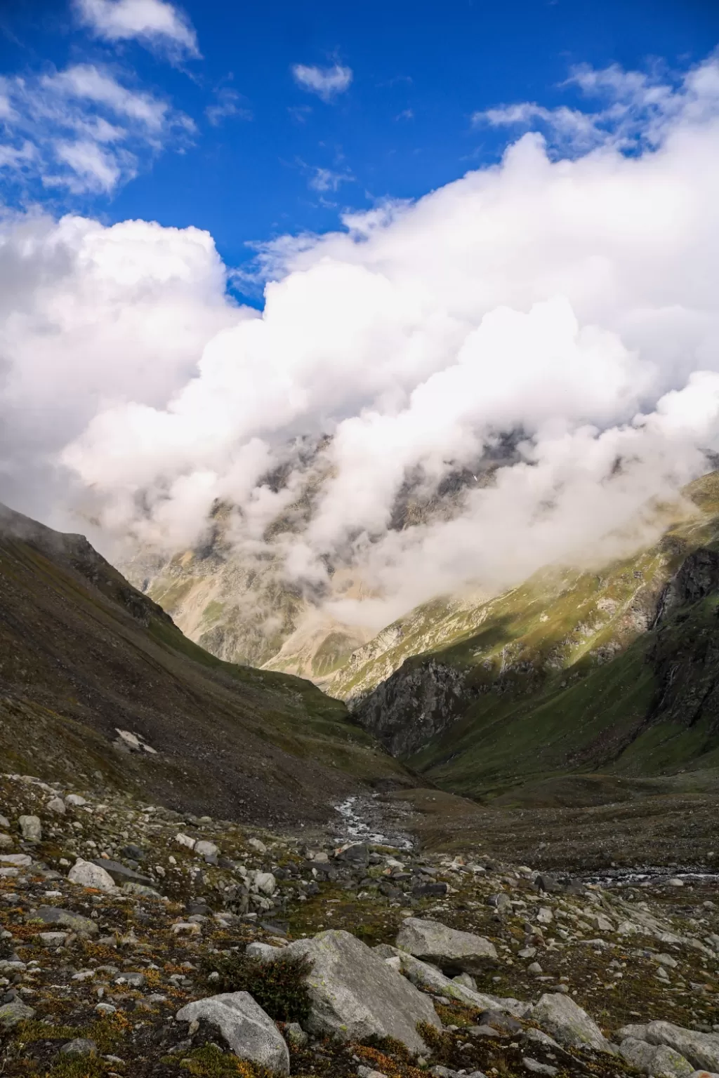 Photo of Manalsu River By Prasan Bandragall