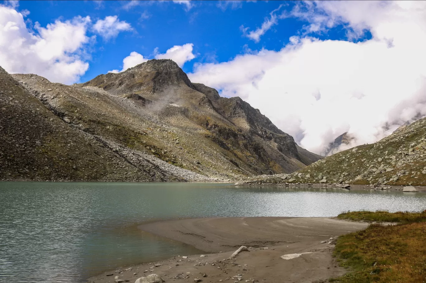 Photo of Manalsu River By Prasan Bandragall