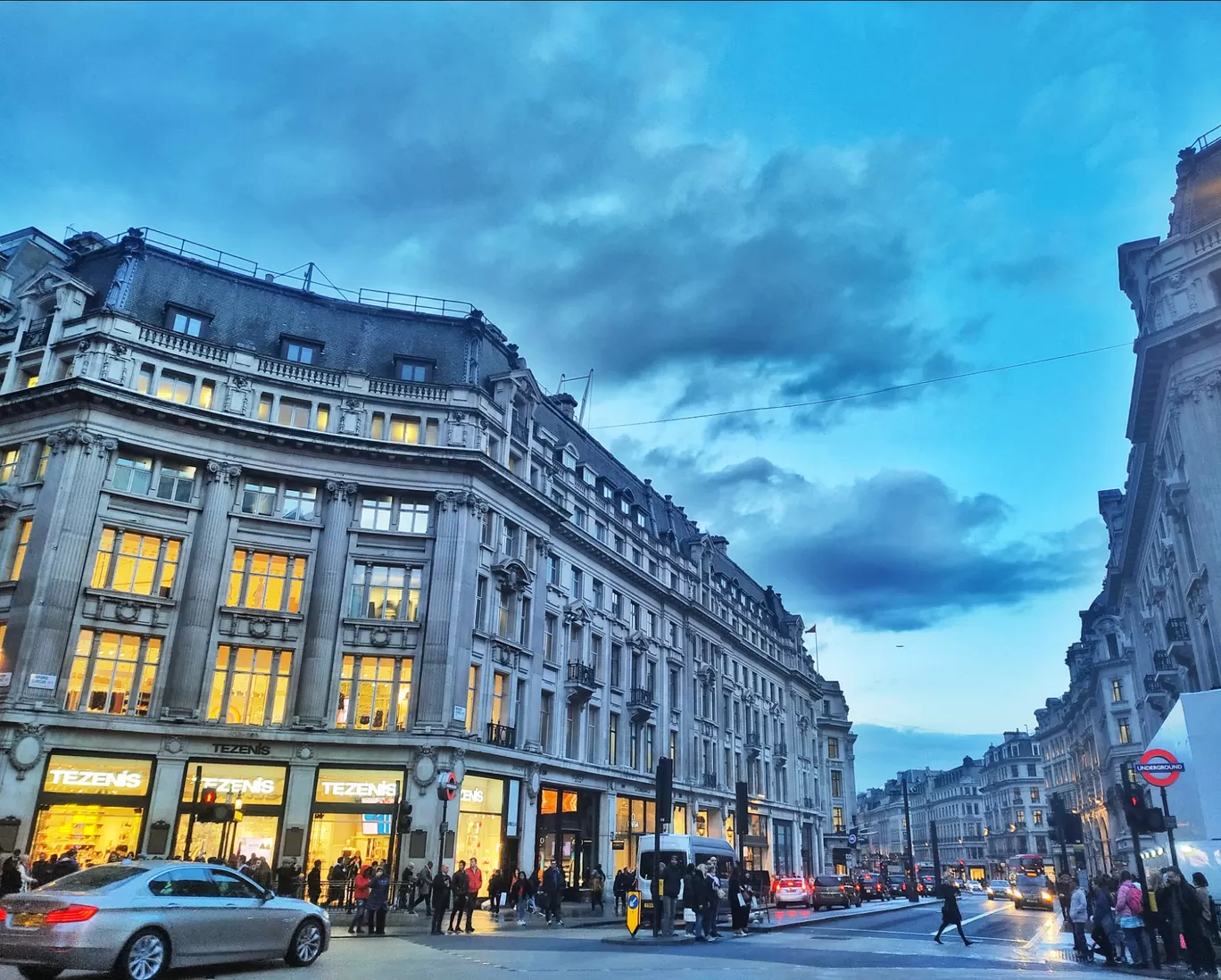 Photo of Oxford Street By Saurabh Amrit