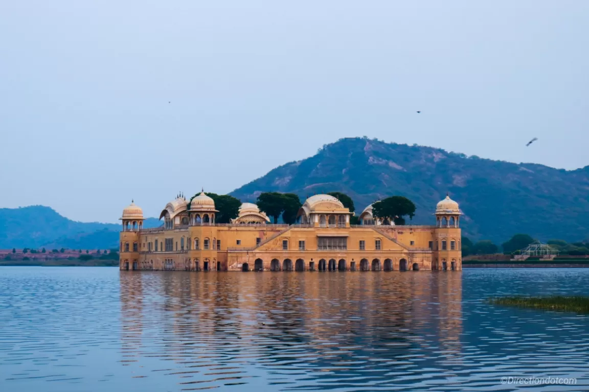 Photo of Jal Mahal Restaurant Jaipur By ghumakkad baba 