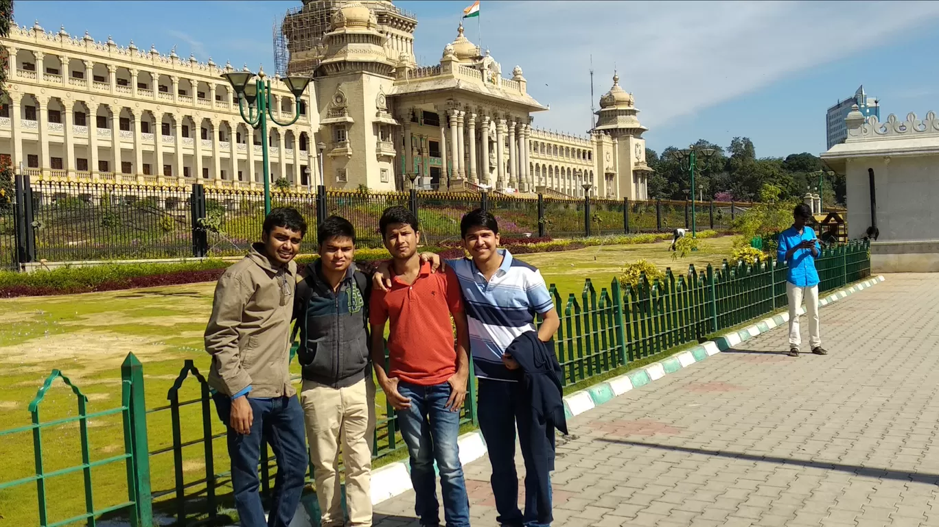 Photo of Bengaluru By Ravindra Pal