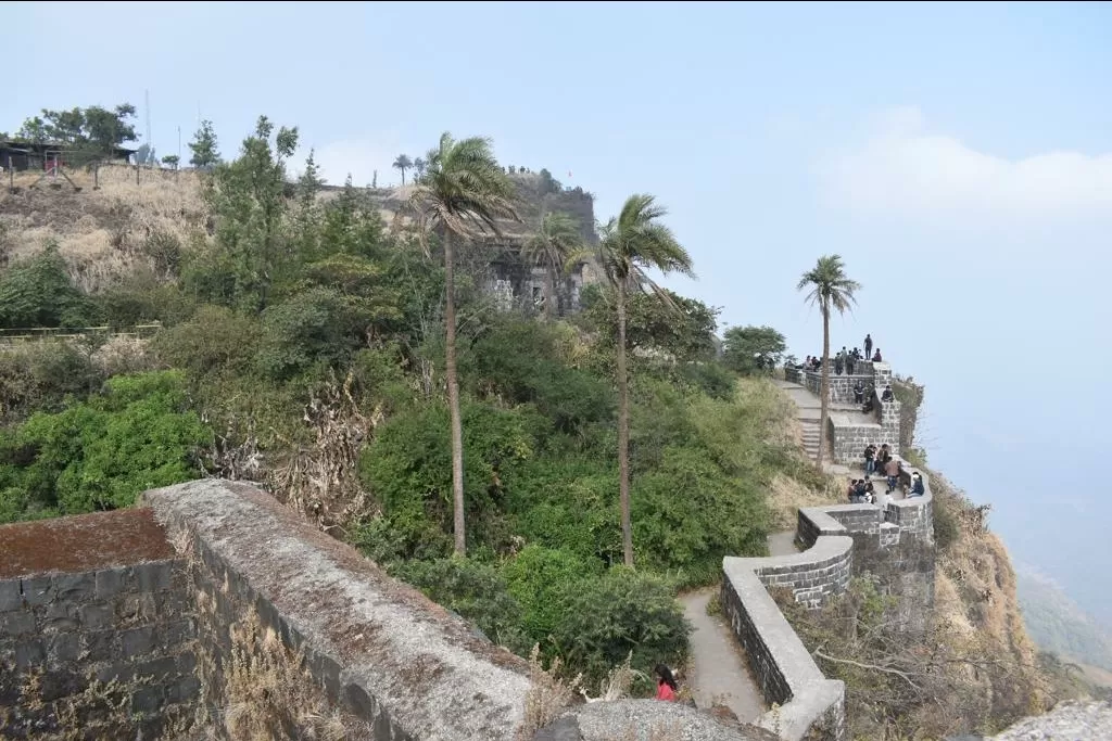 Photo of Sinhagad Fort By Yogesh HappeningExplorer