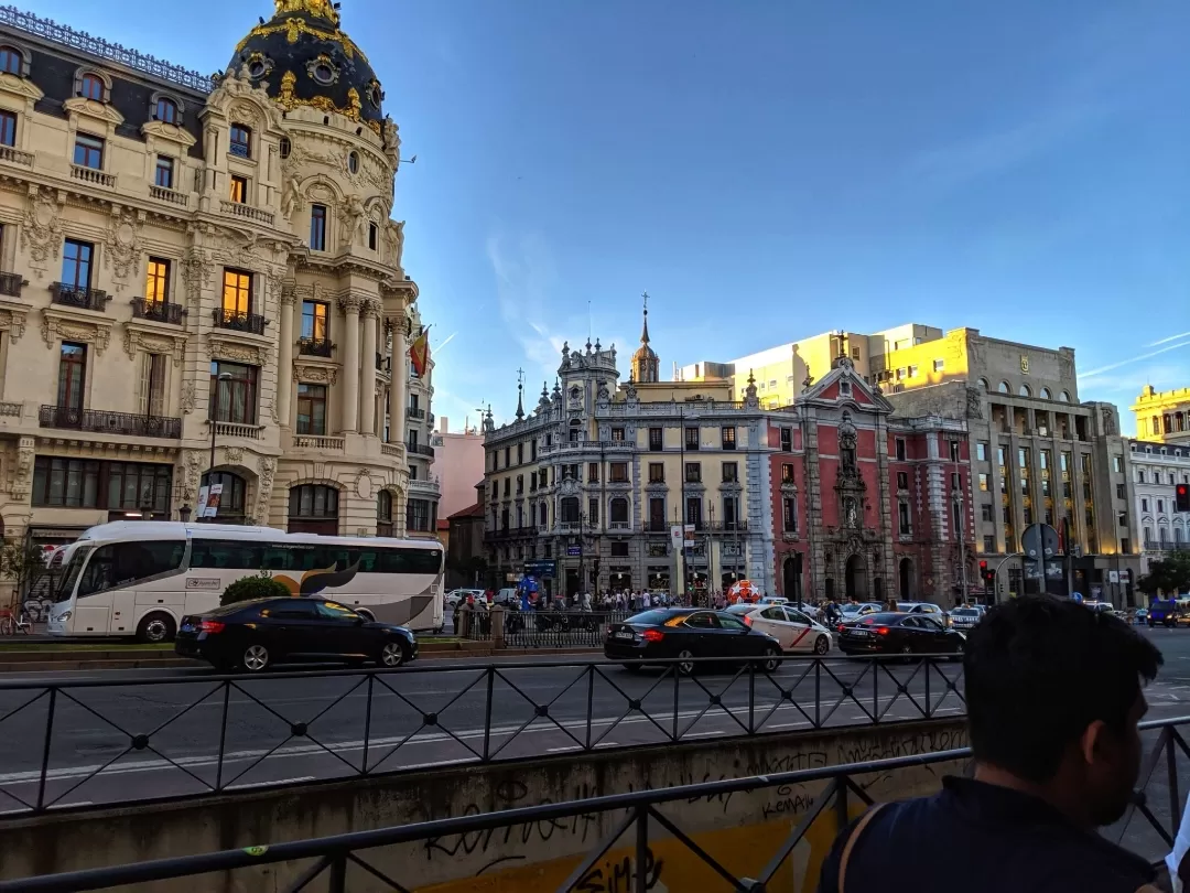 Photo of Metropolis Building By Chandan deep Kour