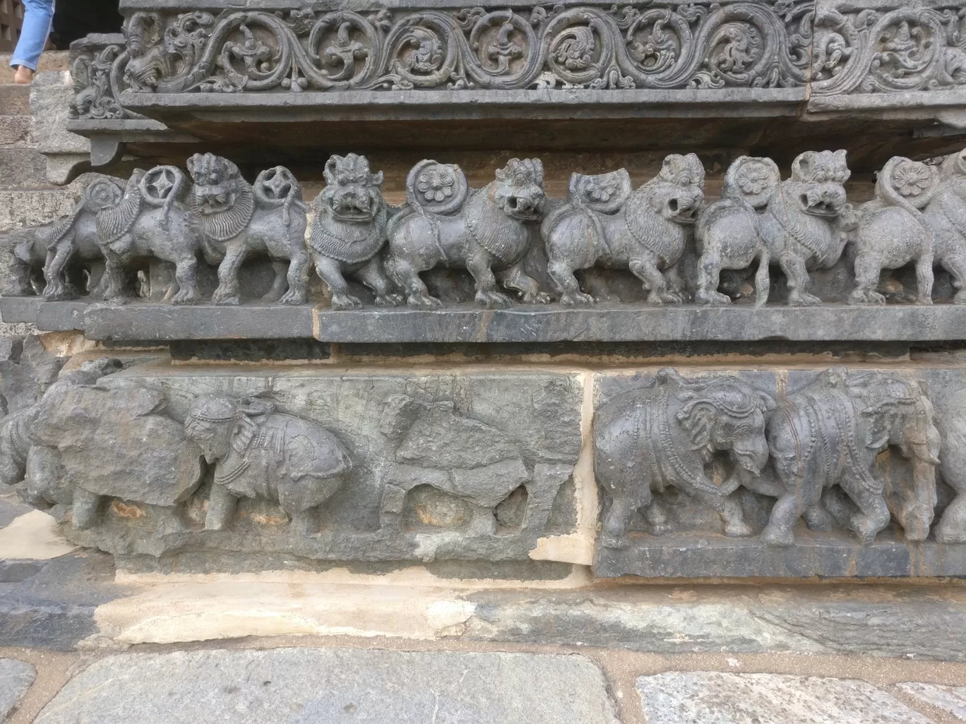 Photo of Halebidu Archaelogical Site By Mahesha Iyer