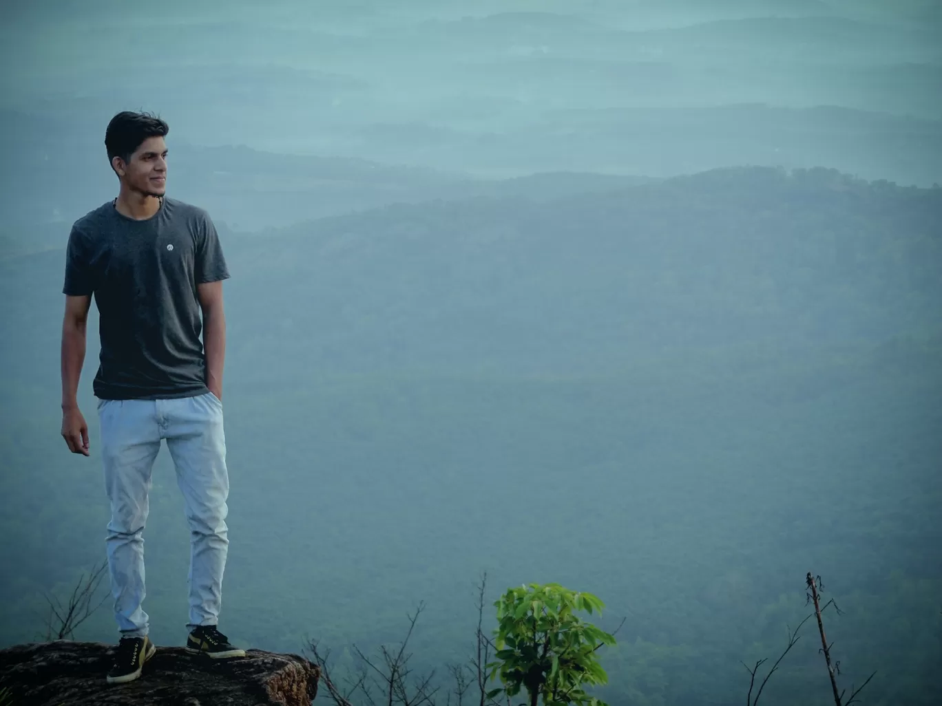 Photo of kodikuthimala View Point By Rinjil Wdr