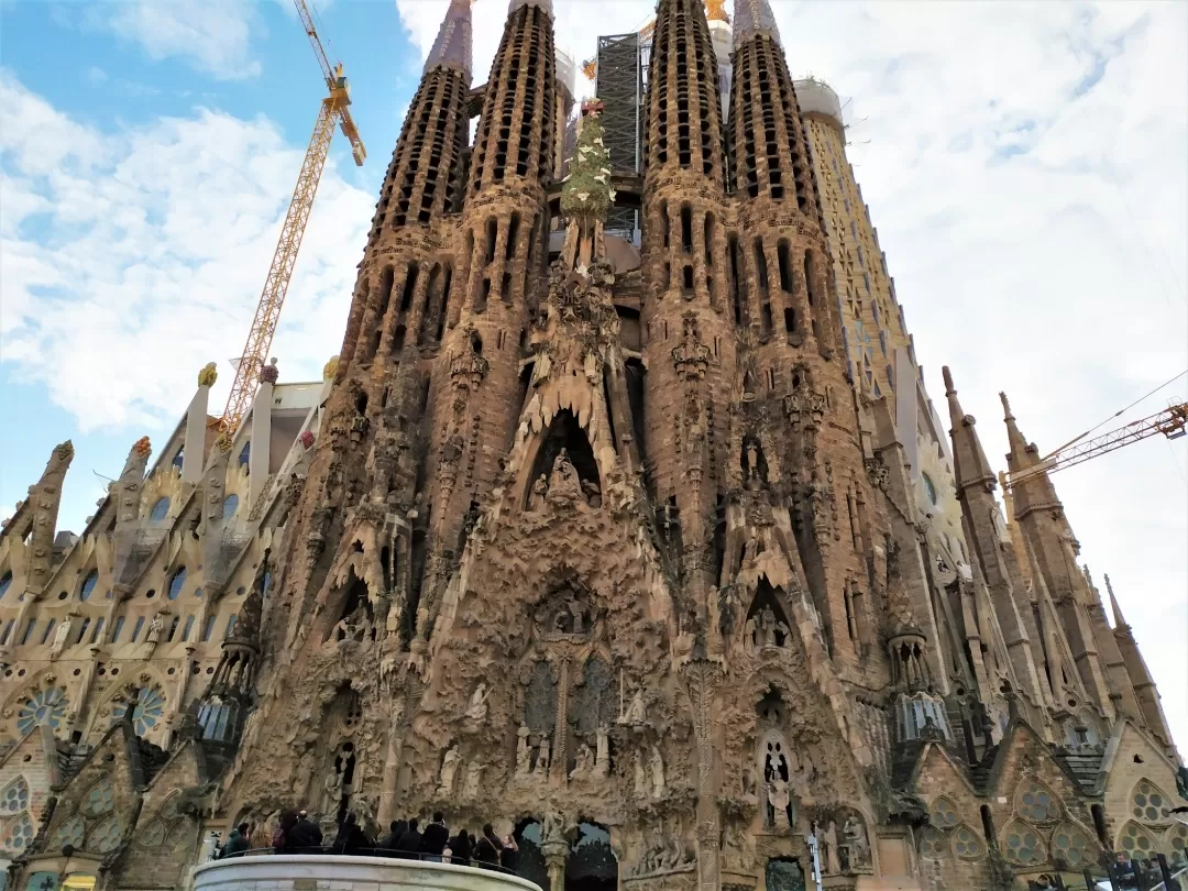 Photo of Basílica de la Sagrada Família By Pratyasha Sharma