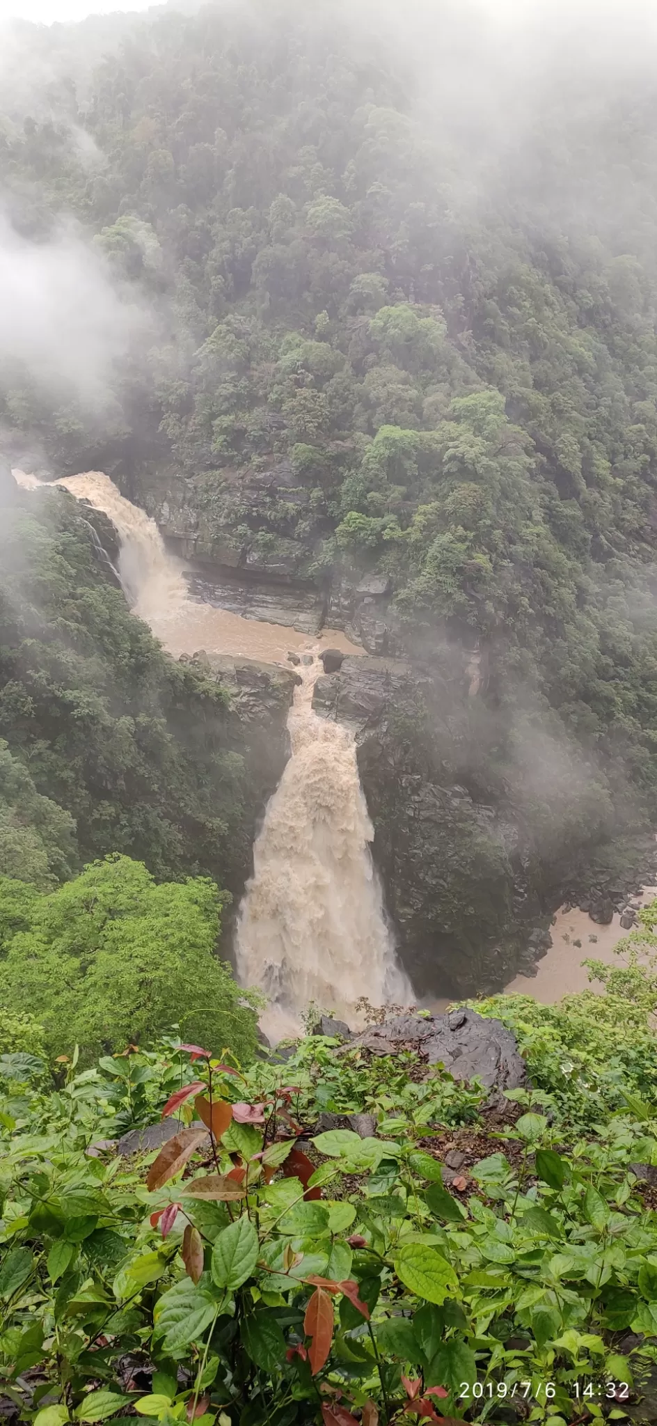 Photo of Magod Falls Road By Nikhil Nicky