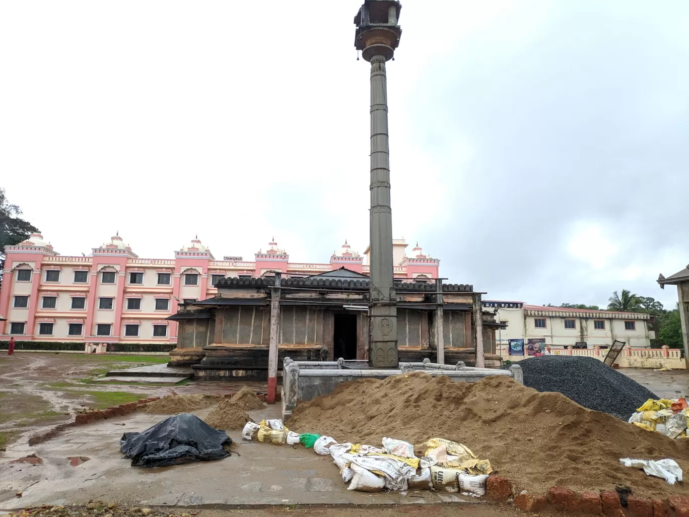 Photo of Sode Vadiraja Matha By Nikhil Nicky