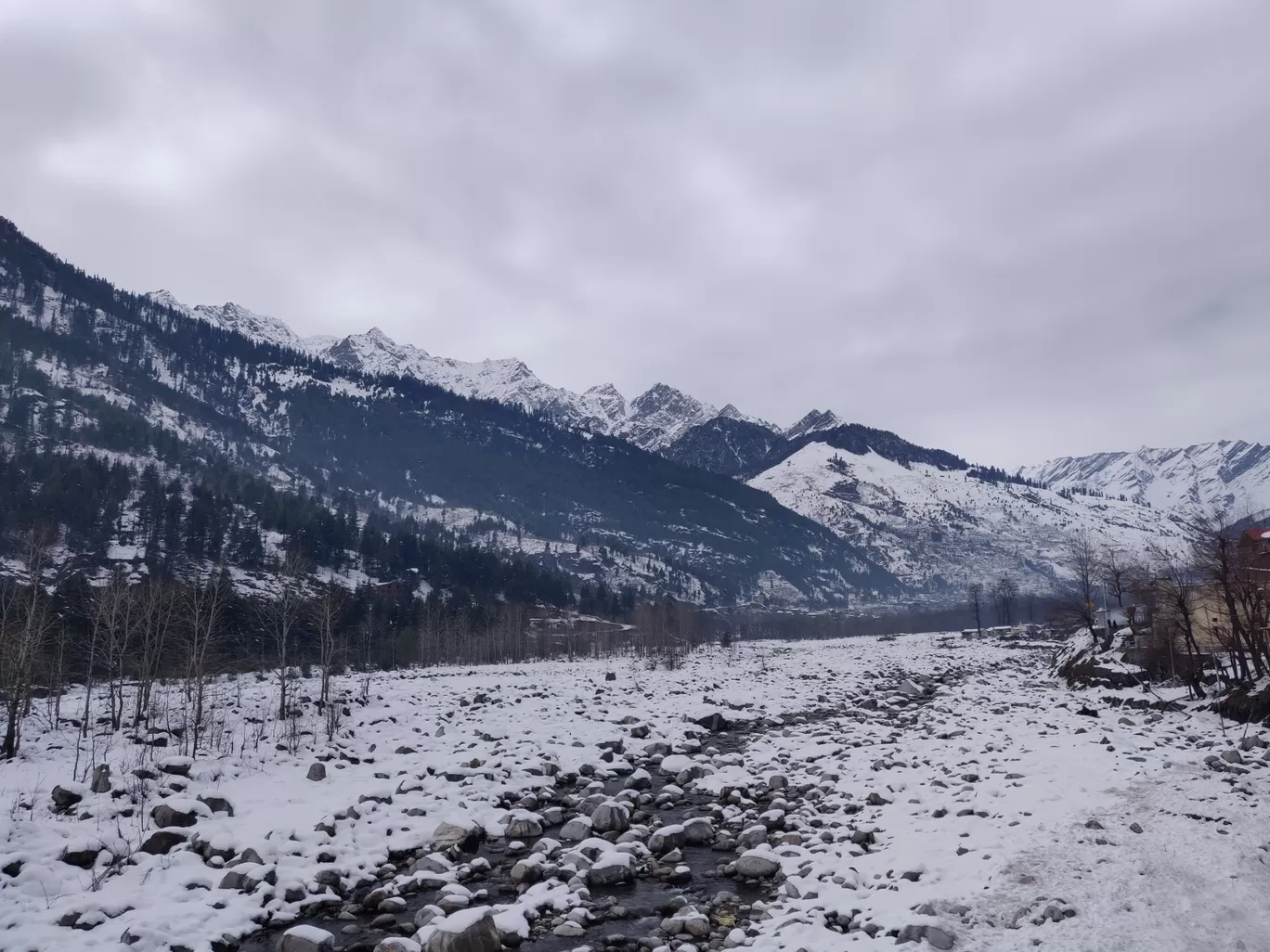 Photo of Manali By Ahmed Affan