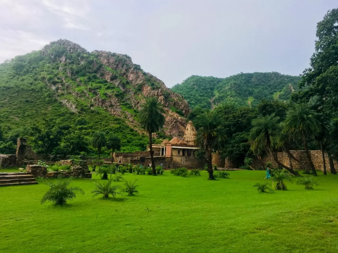 Photo of Bhangarh Fort By Yogesh Kumar