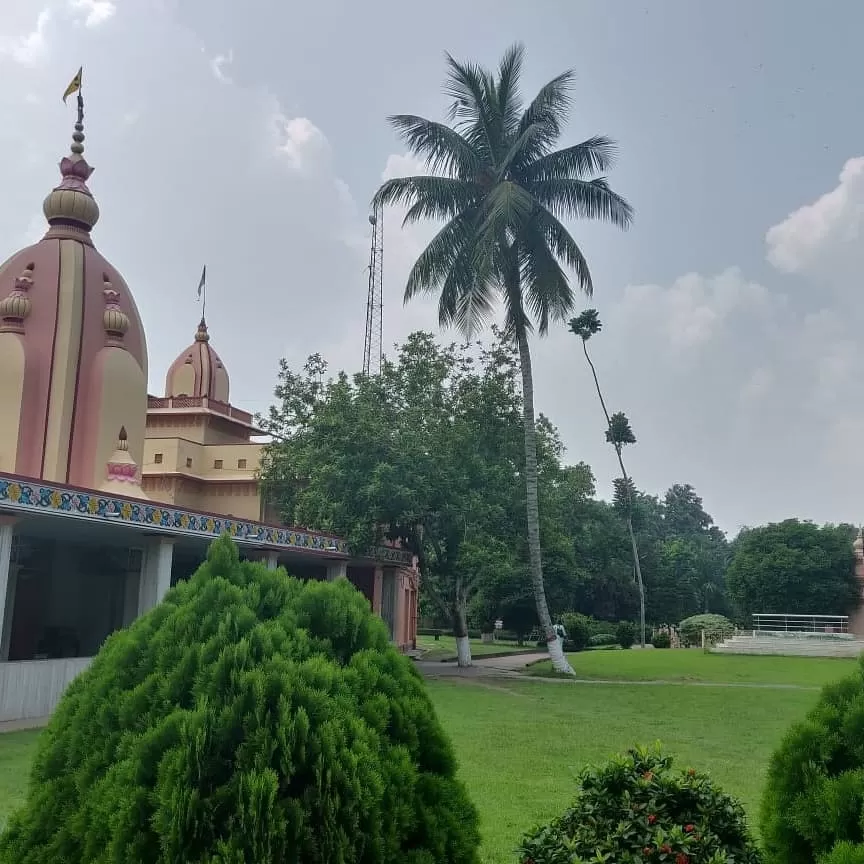 Photo of Mayapur Iskcon Temple By SWARAJIT DEY